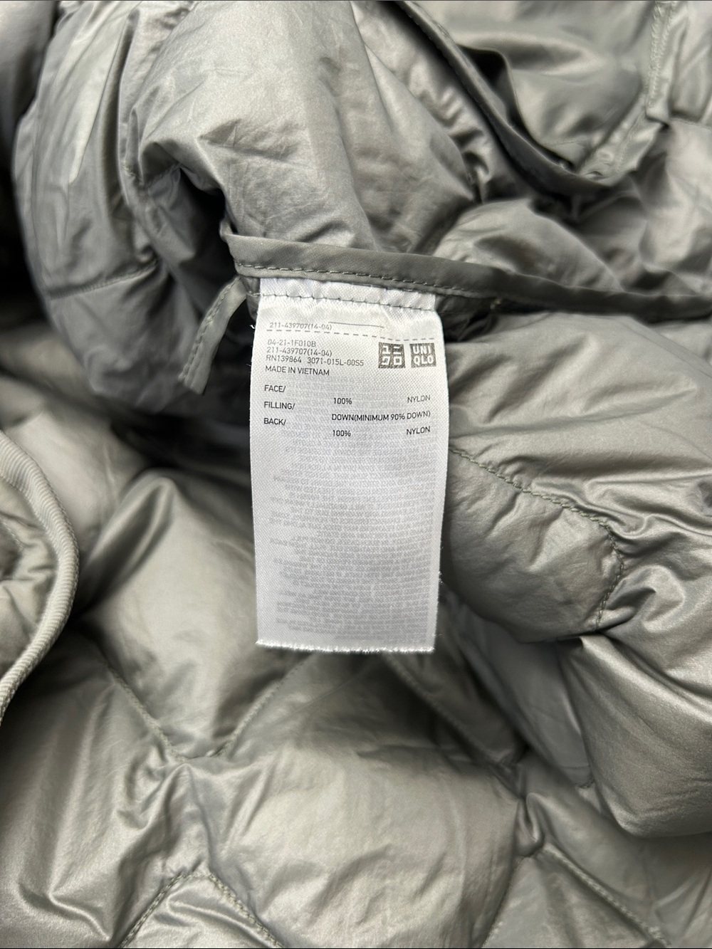 Uniqlo Ultra Light Down Quilted Jacket in Gray/Green - Picture 9 of 13